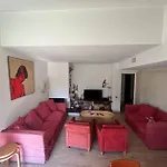 Casa Fronte Con Piscina Angera