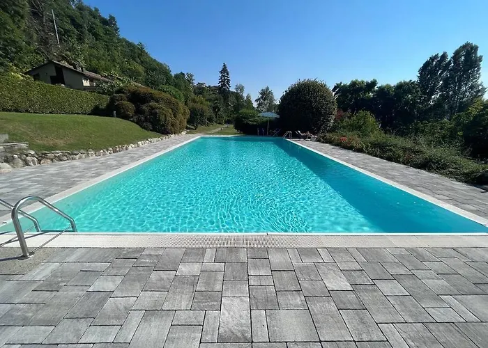 Casa Fronte Con Piscina *