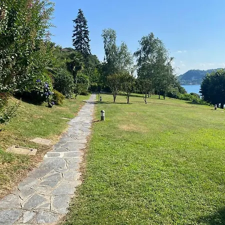 度假居 Casa Fronte Con Piscina *