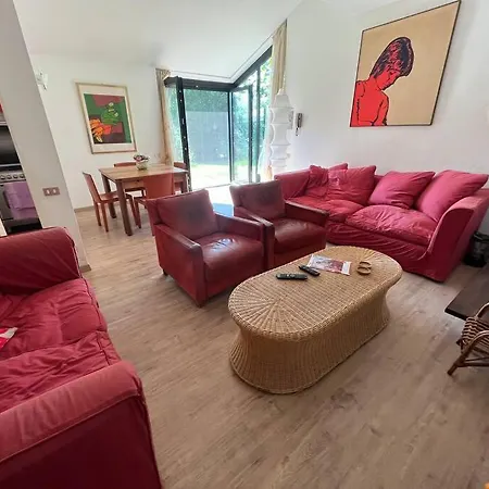 度假居 Casa Fronte Con Piscina 安杰拉