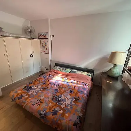 Casa Fronte Con Piscina * 안게라