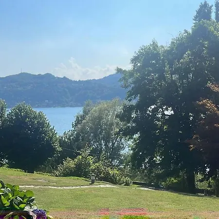 Casa Fronte Con Piscina 度假居