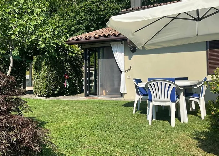 Casa Fronte Con Piscina *