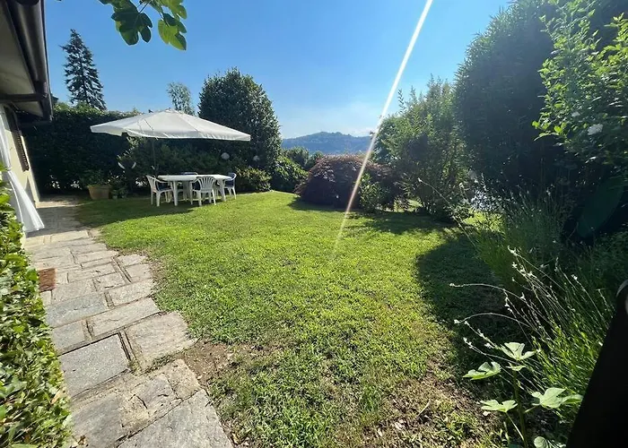 Casa Fronte Con Piscina *