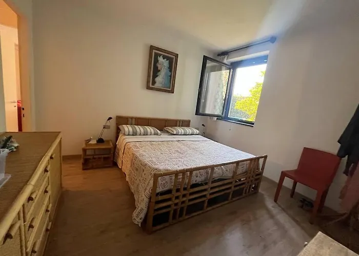 Casa Fronte Con Piscina 度假居 *