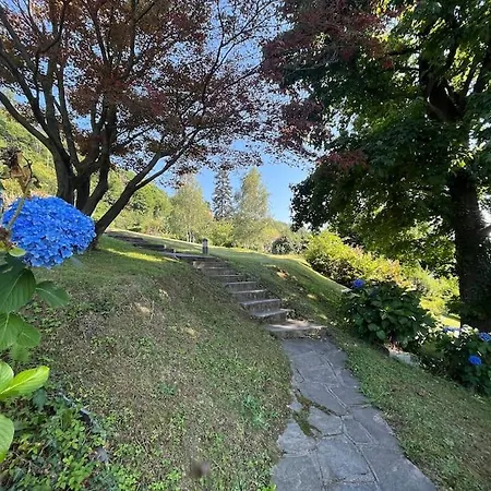 Hébergement de vacances Casa Fronte Con Piscina